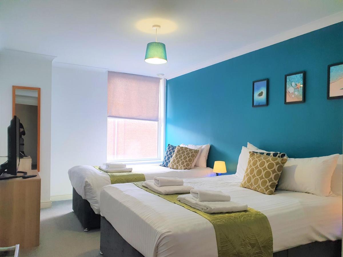 Old Town Apartments 스윈던 외부 사진