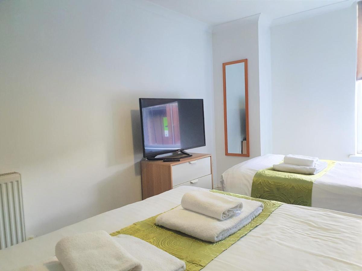 Old Town Apartments 스윈던 외부 사진