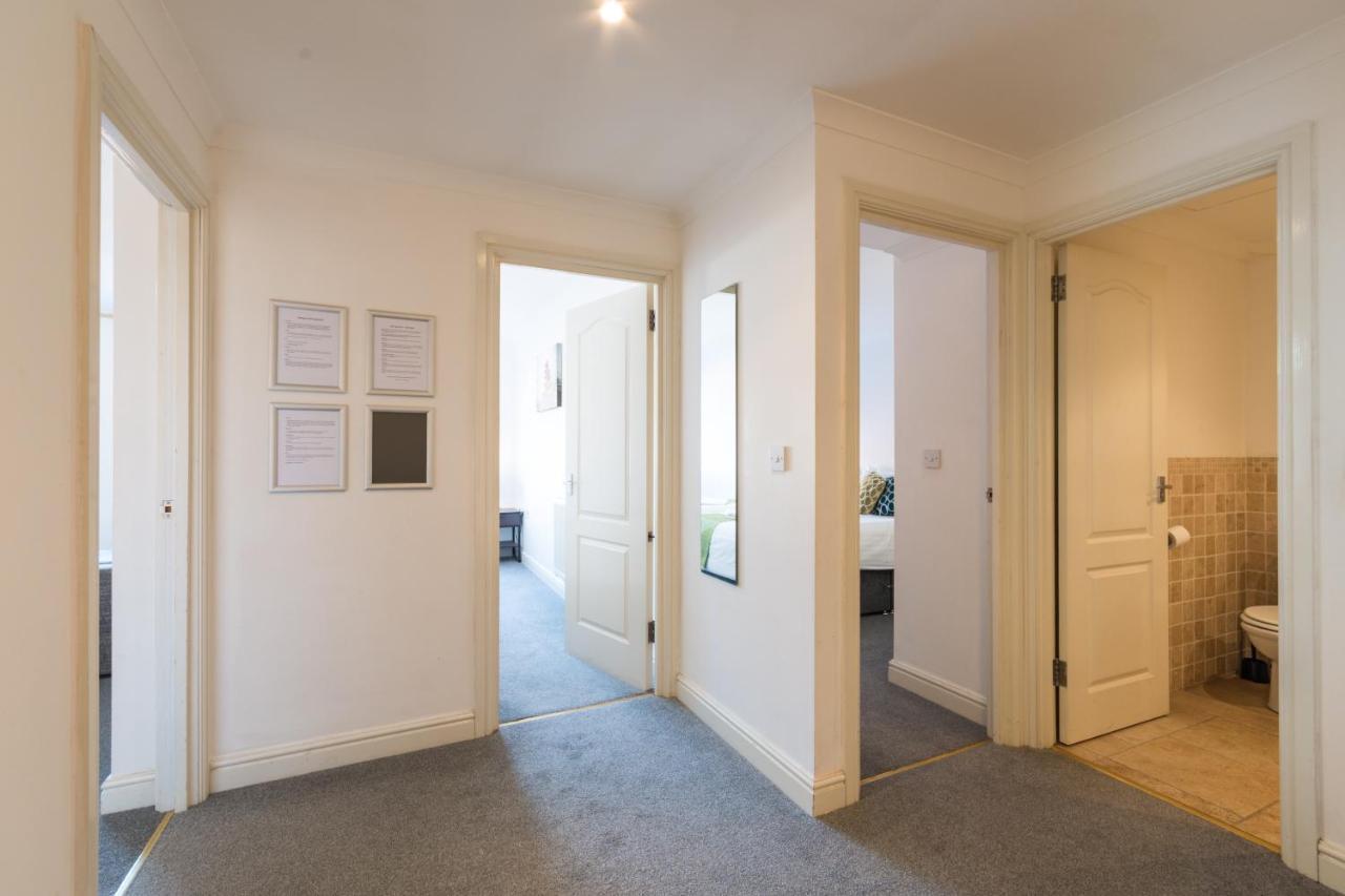 Old Town Apartments 스윈던 외부 사진